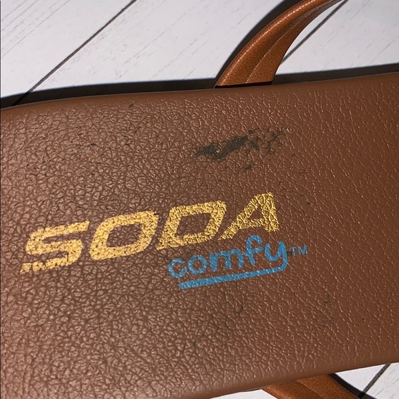 NEW! WORN ONCE!! women, brown sandals SIZE- 7 - Picture 4 of 4